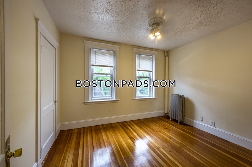 Boston - $2,750 /month