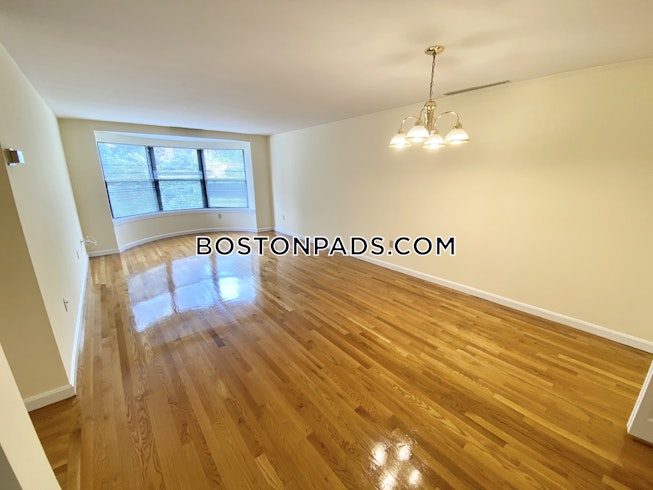 Boston - $3,950 /mo