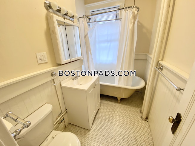 Boston - $2,675 /mo