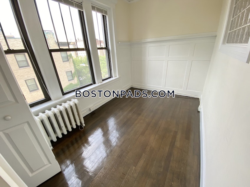 Boston - $5,795 /month