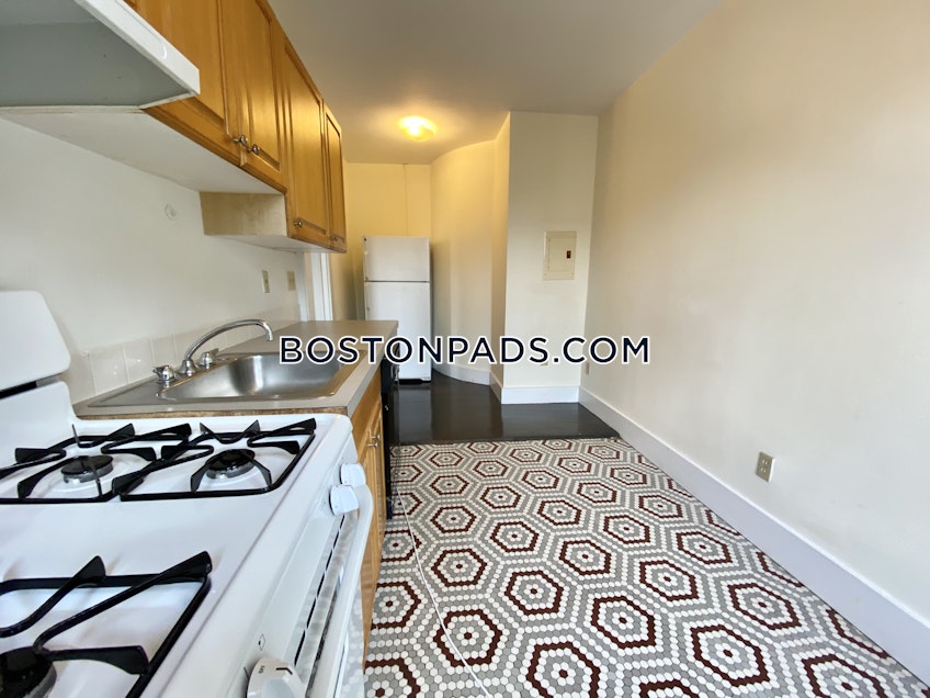 Boston - $5,795 /month