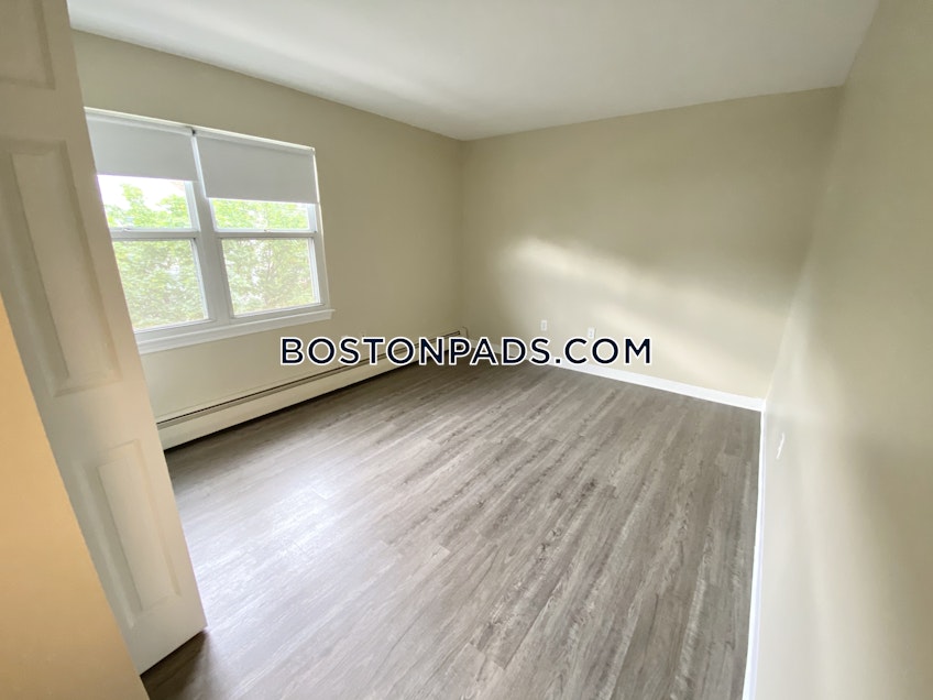 Boston - $3,888 /month