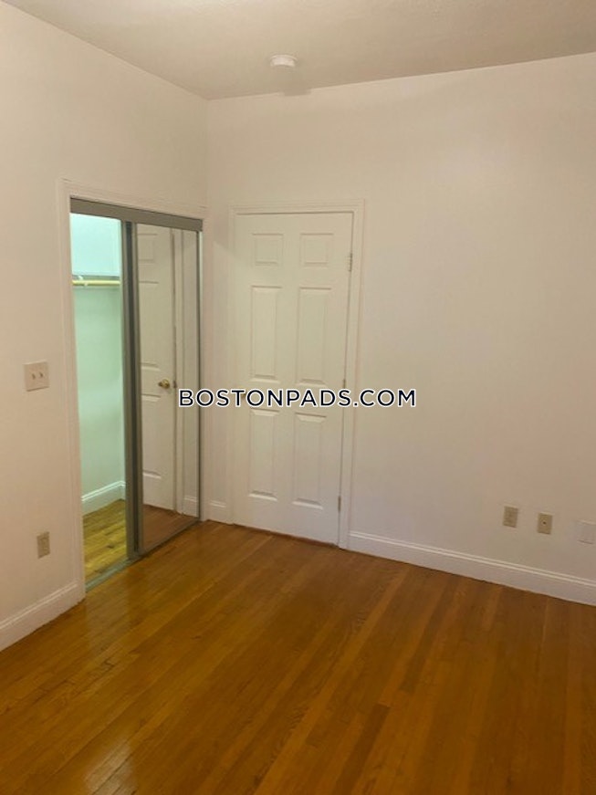 Boston - $3,200 /mo