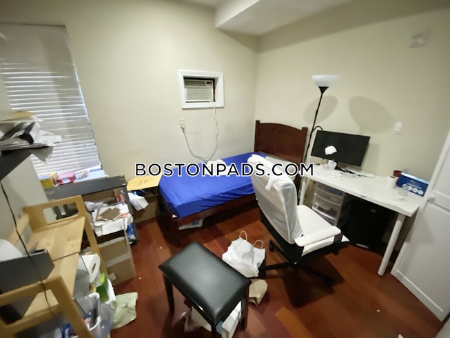 Boston - $3,500 /mo