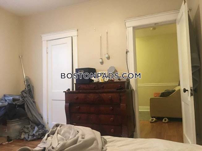 Boston - $3,000 /mo