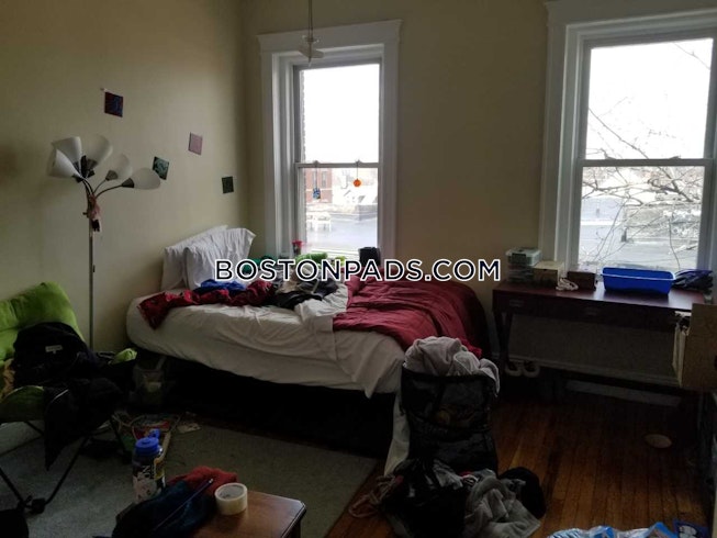 Boston - $2,850 /mo