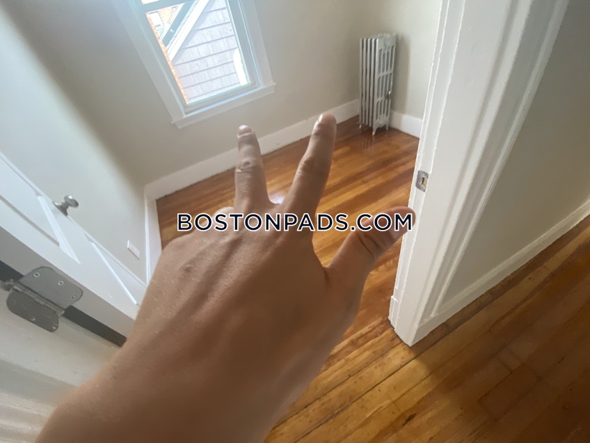 Boston - $3,000 /month