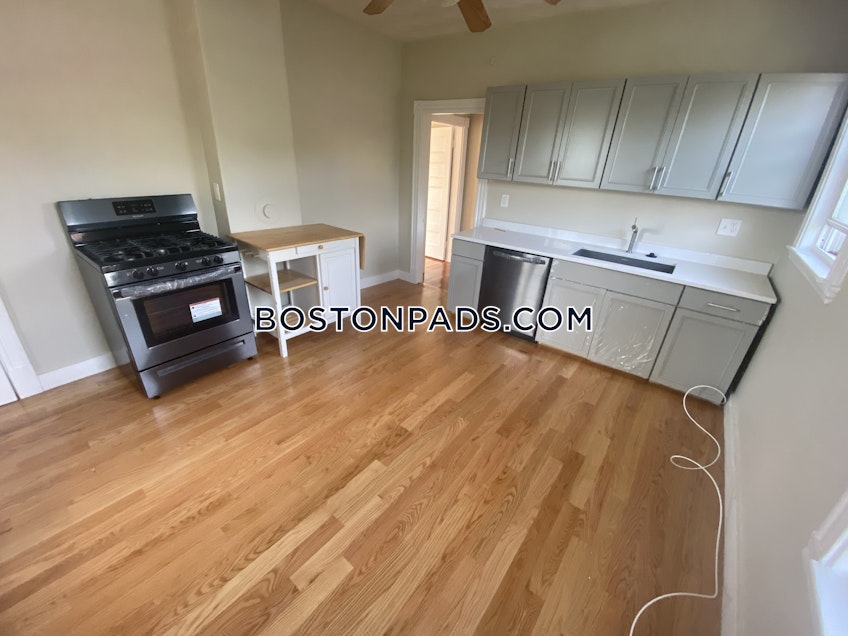 Boston - $3,000 /month