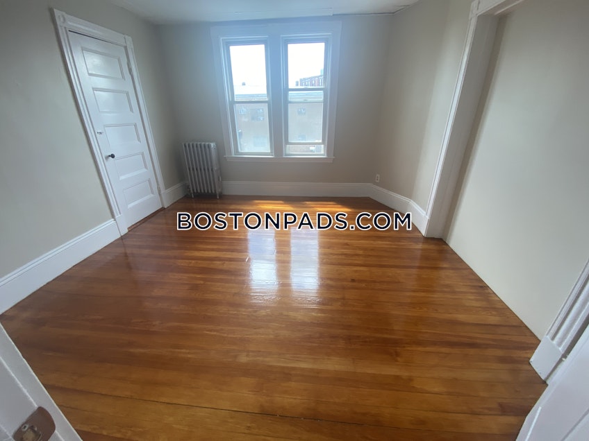 Boston - $3,000 /month