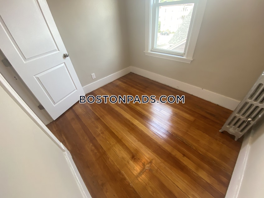 Boston - $3,000 /month