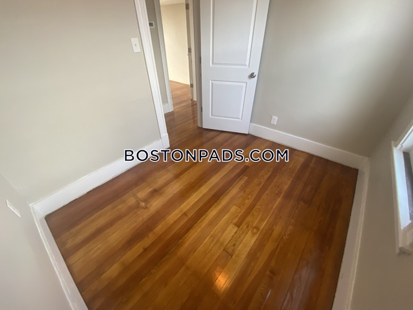 Boston - $3,000 /month