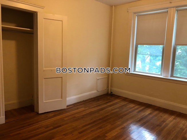 Boston - $1,975 /mo