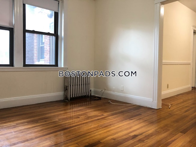 Boston - $1,975 /mo