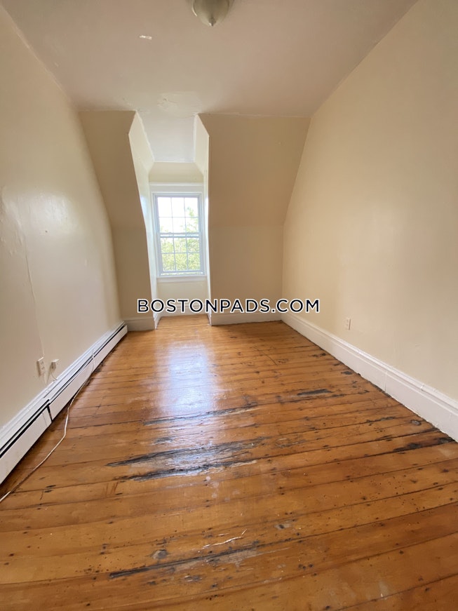 Brookline - $4,650 /mo