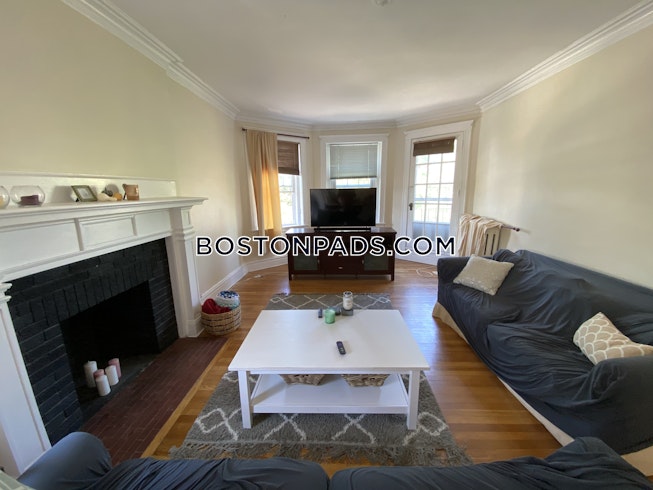 Brookline - $3,500 /mo