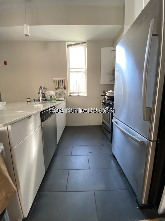 Boston - $6,000 /mo