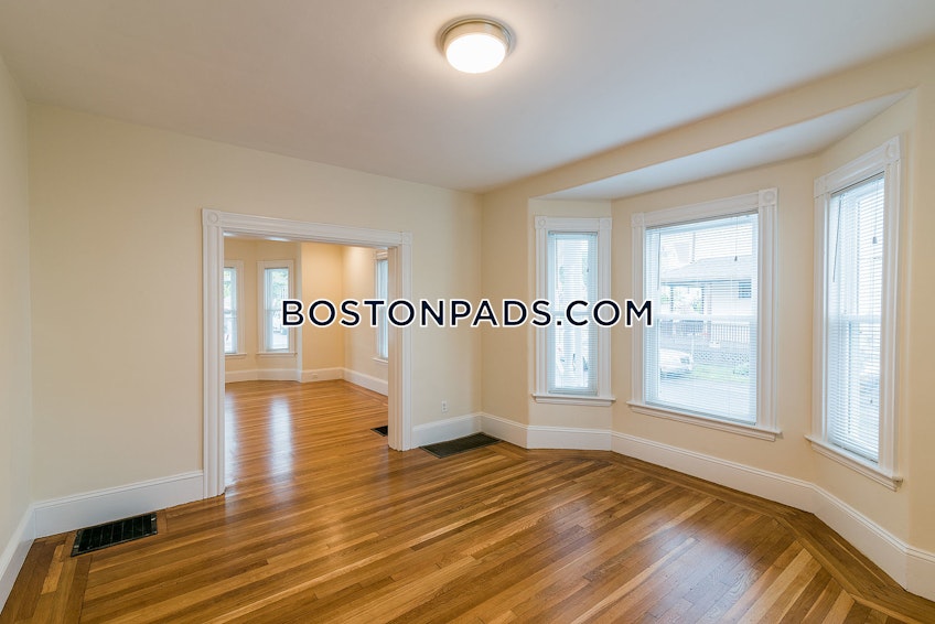 Boston - $6,000 /month