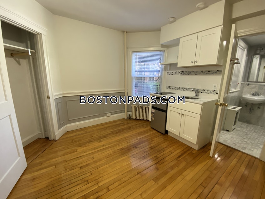 Boston - $1,500 /month