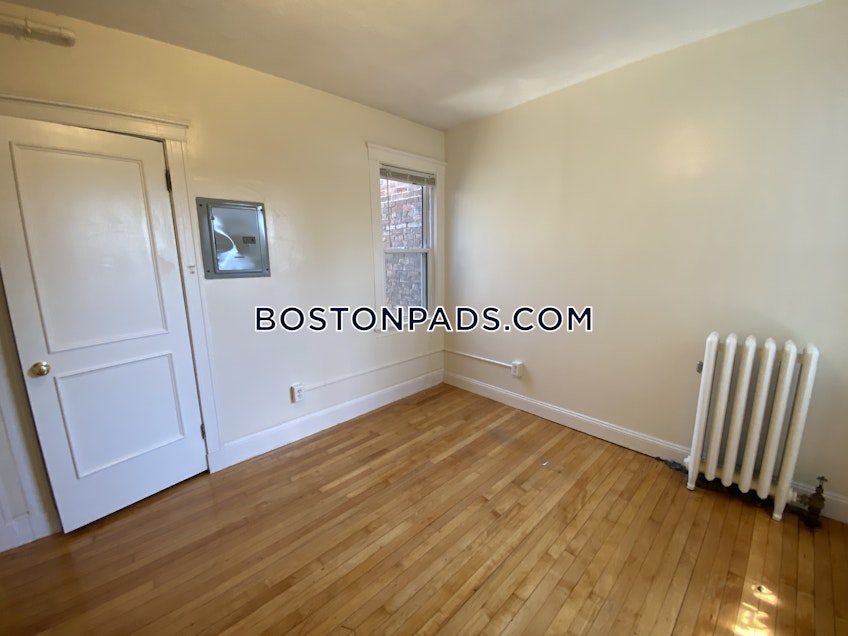 Boston - $2,500 /month