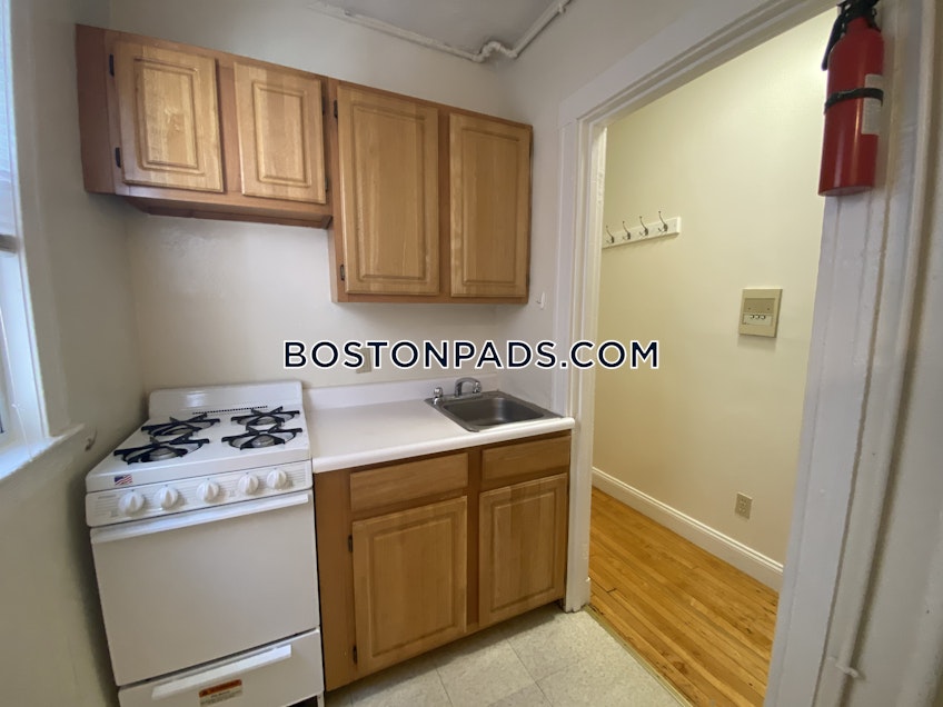 Boston - $2,500 /month