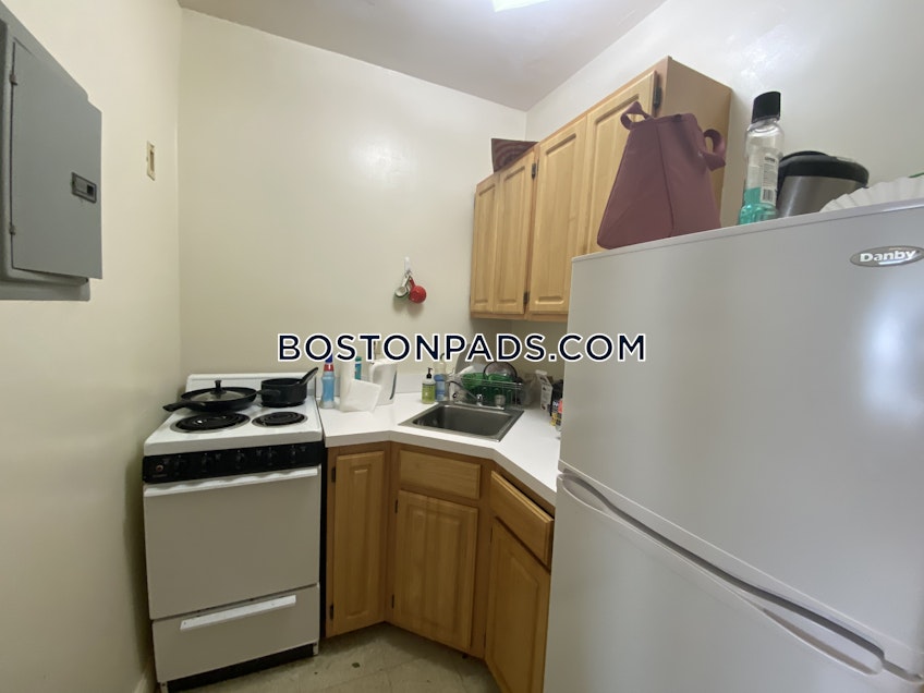 Boston - $2,950 /month