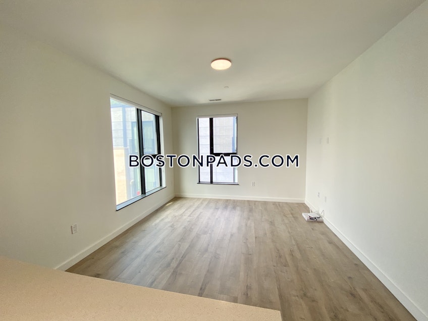 Boston - $2,563 /month