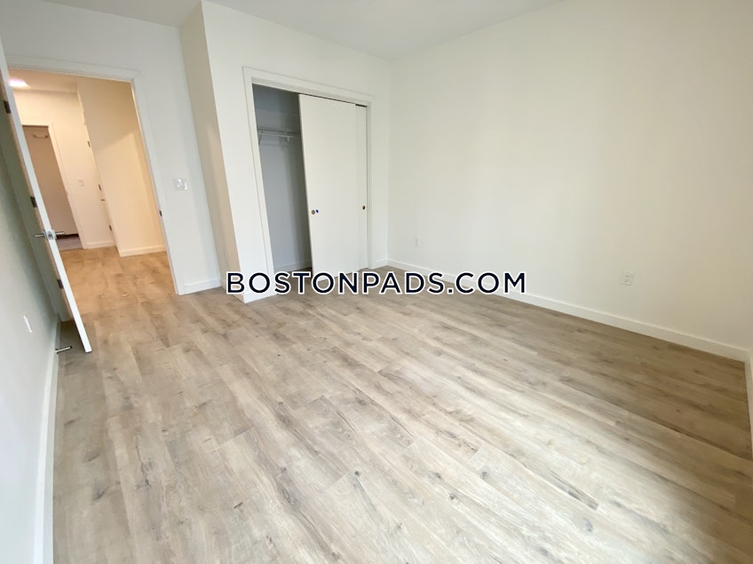 Boston - $3,163 /month