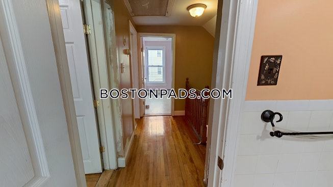 Boston - $2,495 /mo