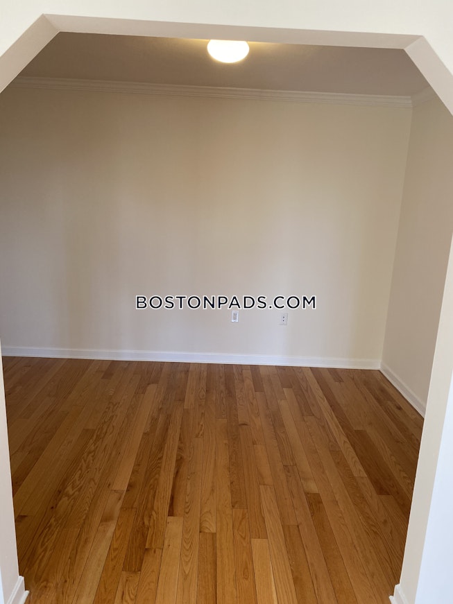 Cambridge - $3,845 /mo