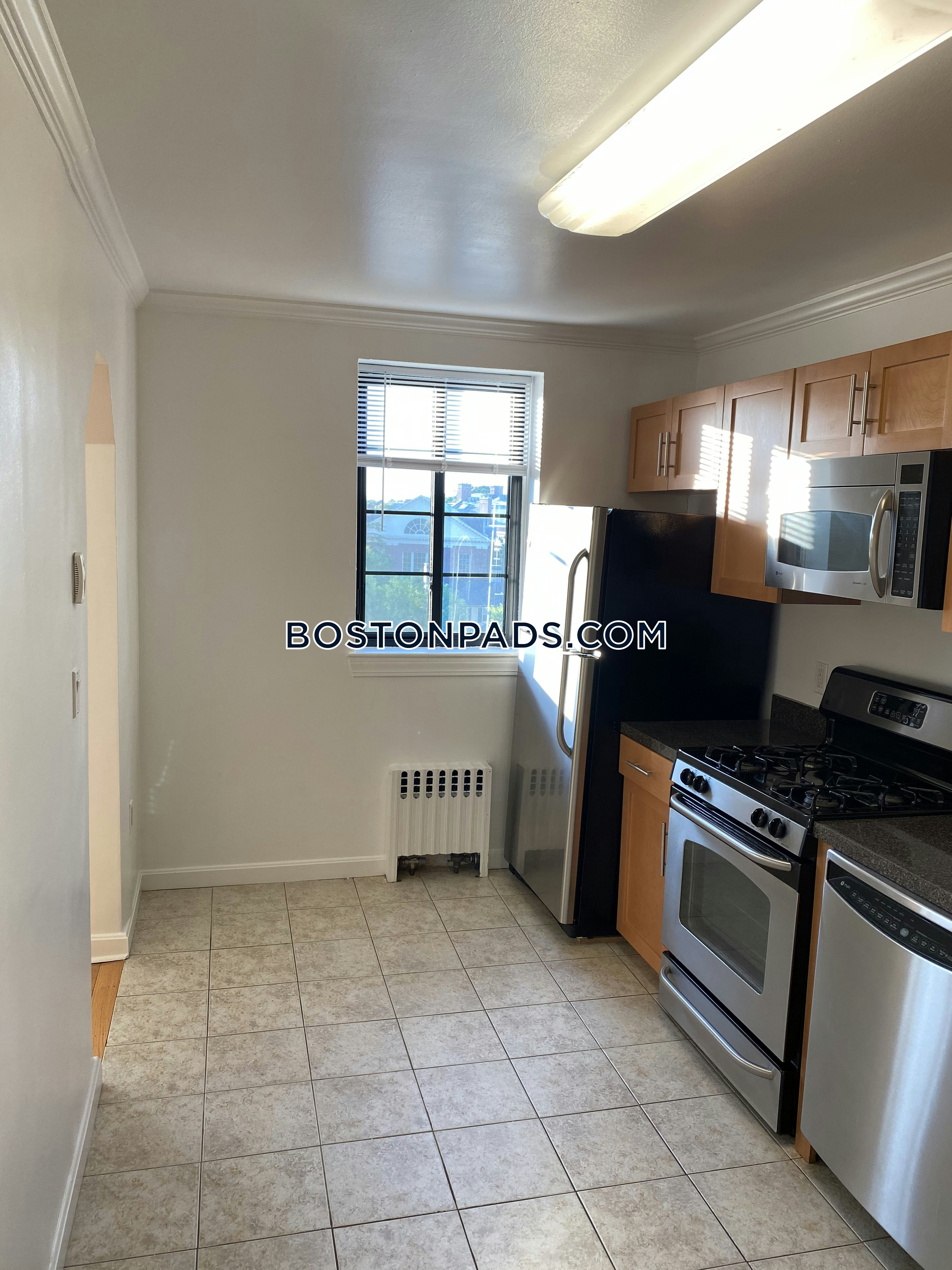 Cambridge - $3,845