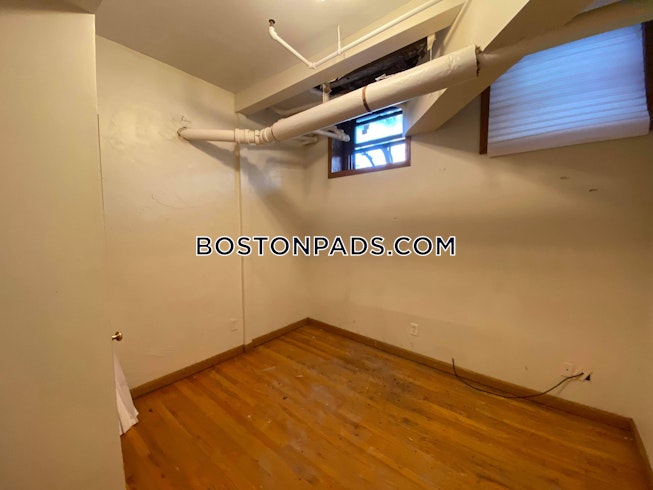 Boston - $4,850 /mo