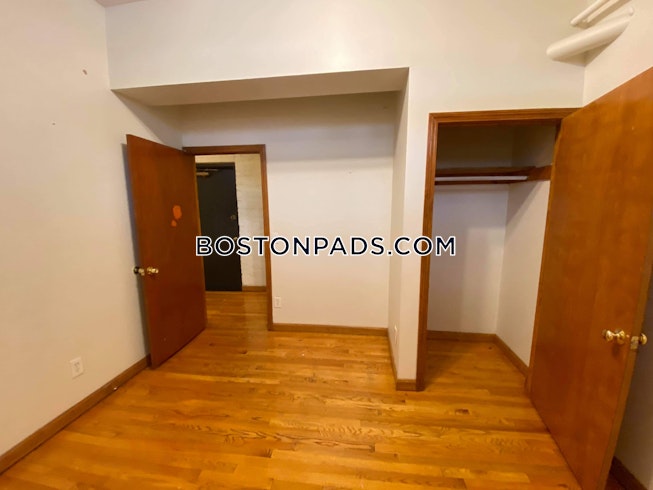 Boston - $4,850 /mo