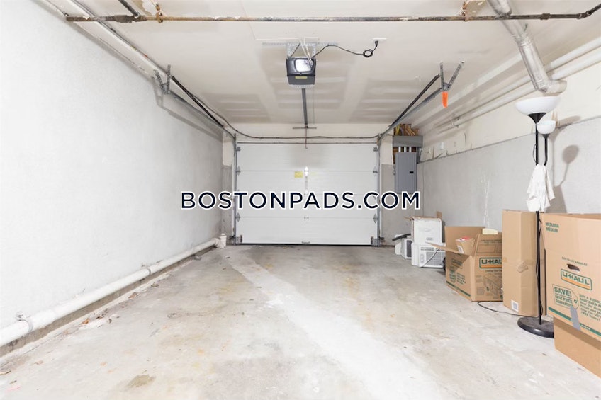 Boston - $4,000 /month