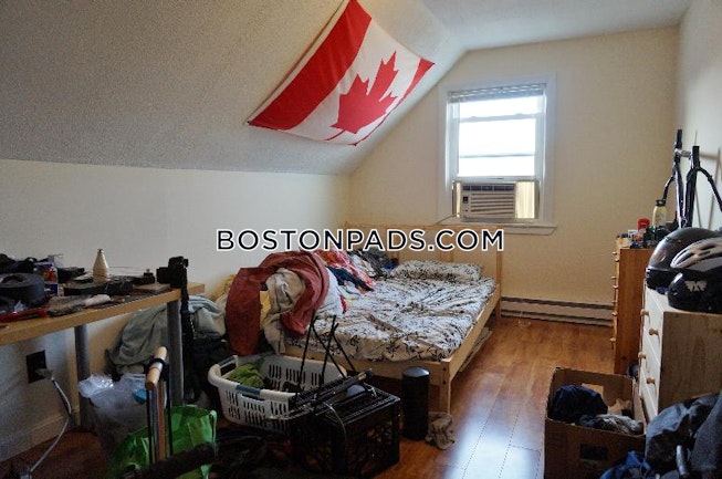 Boston - $2,300 /mo