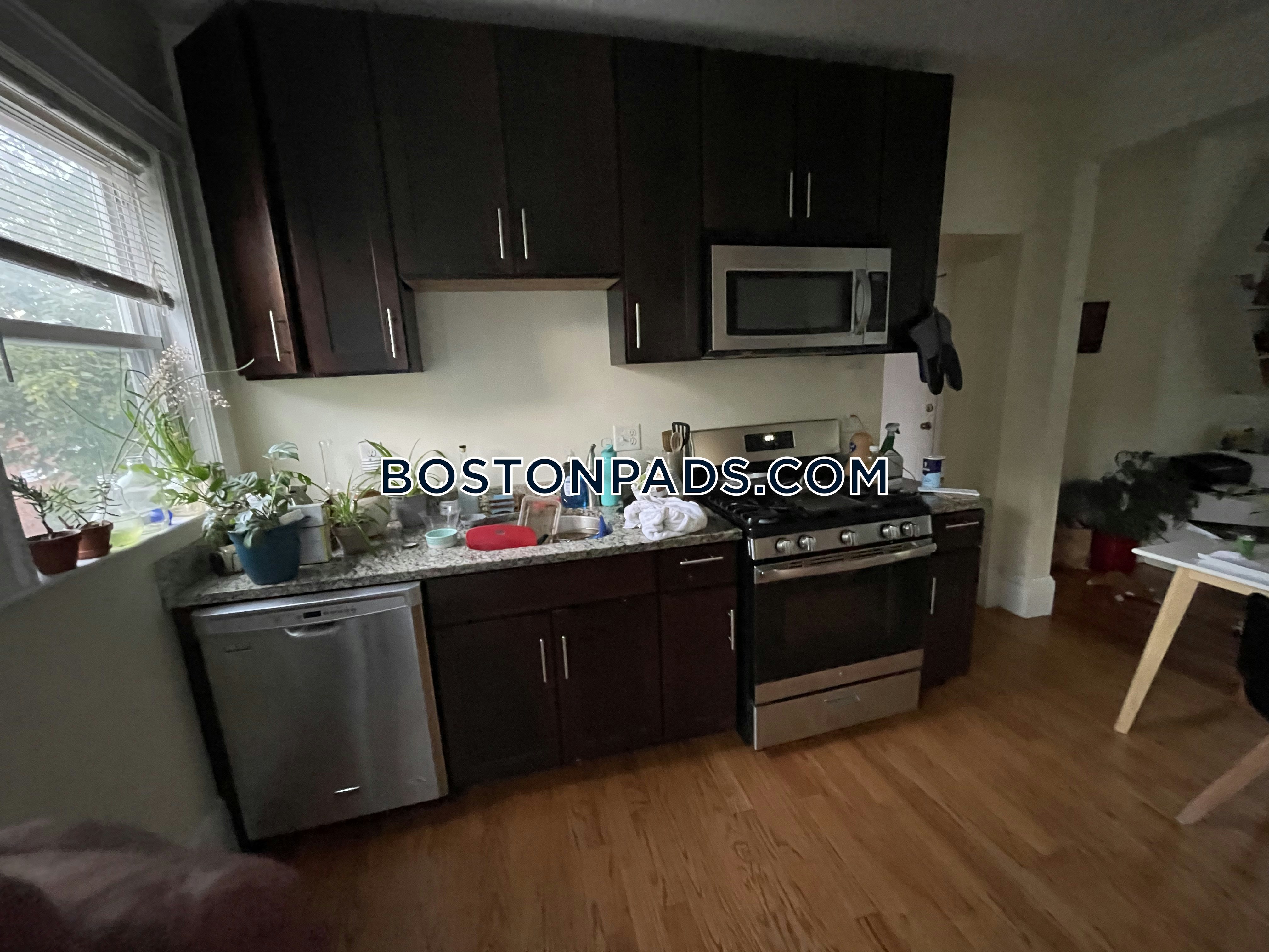 Boston - $2,475