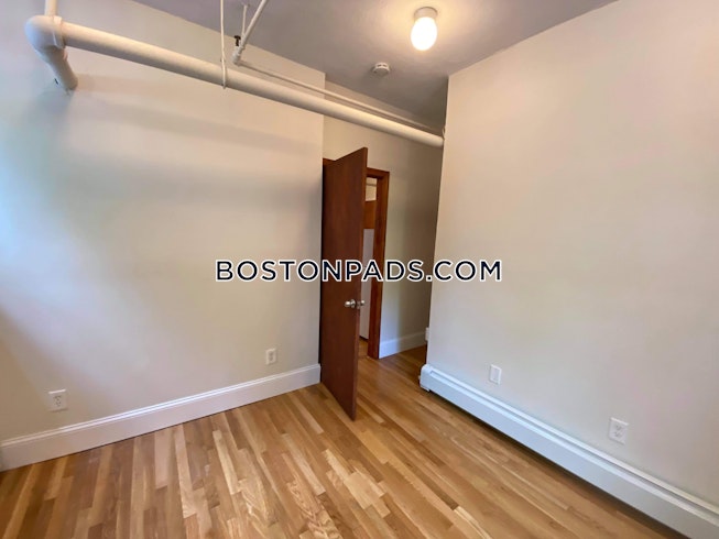 Boston - $2,850 /mo