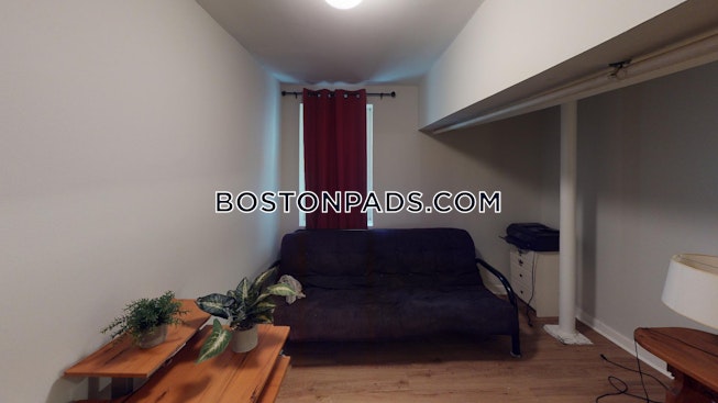 Boston - $2,250 /mo