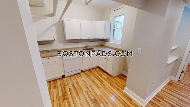 Boston - $5,100 /mo