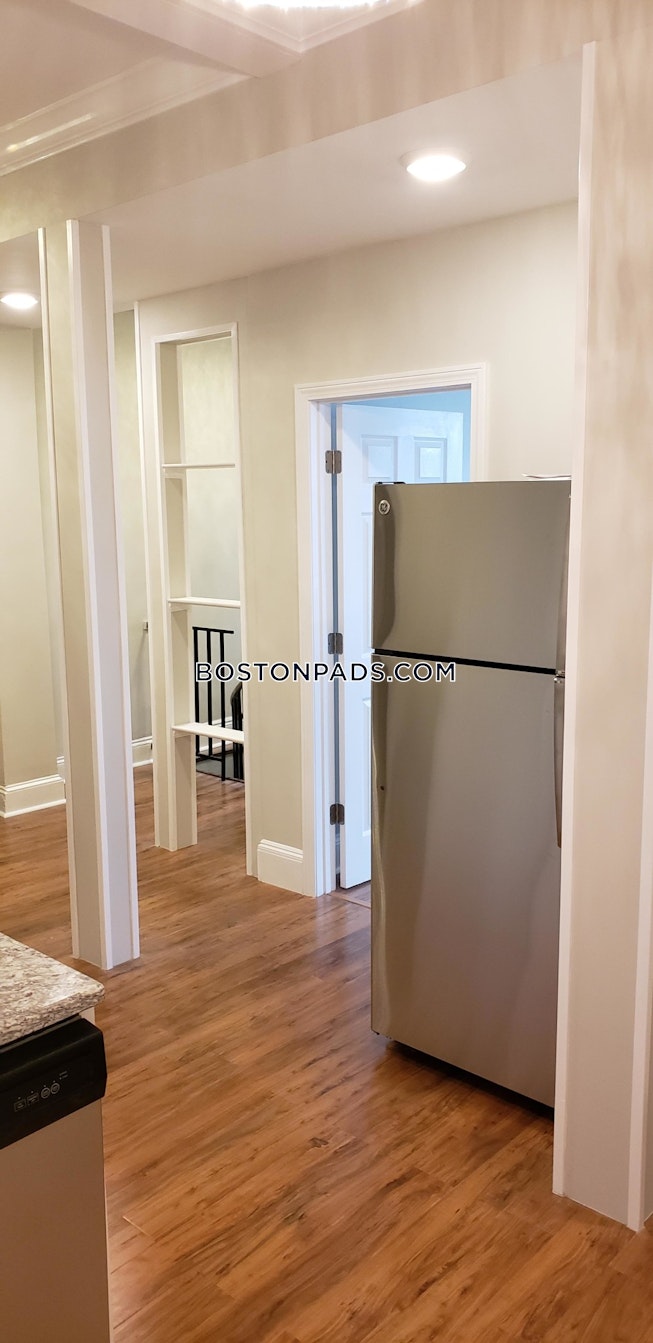 Boston - $6,200 /mo