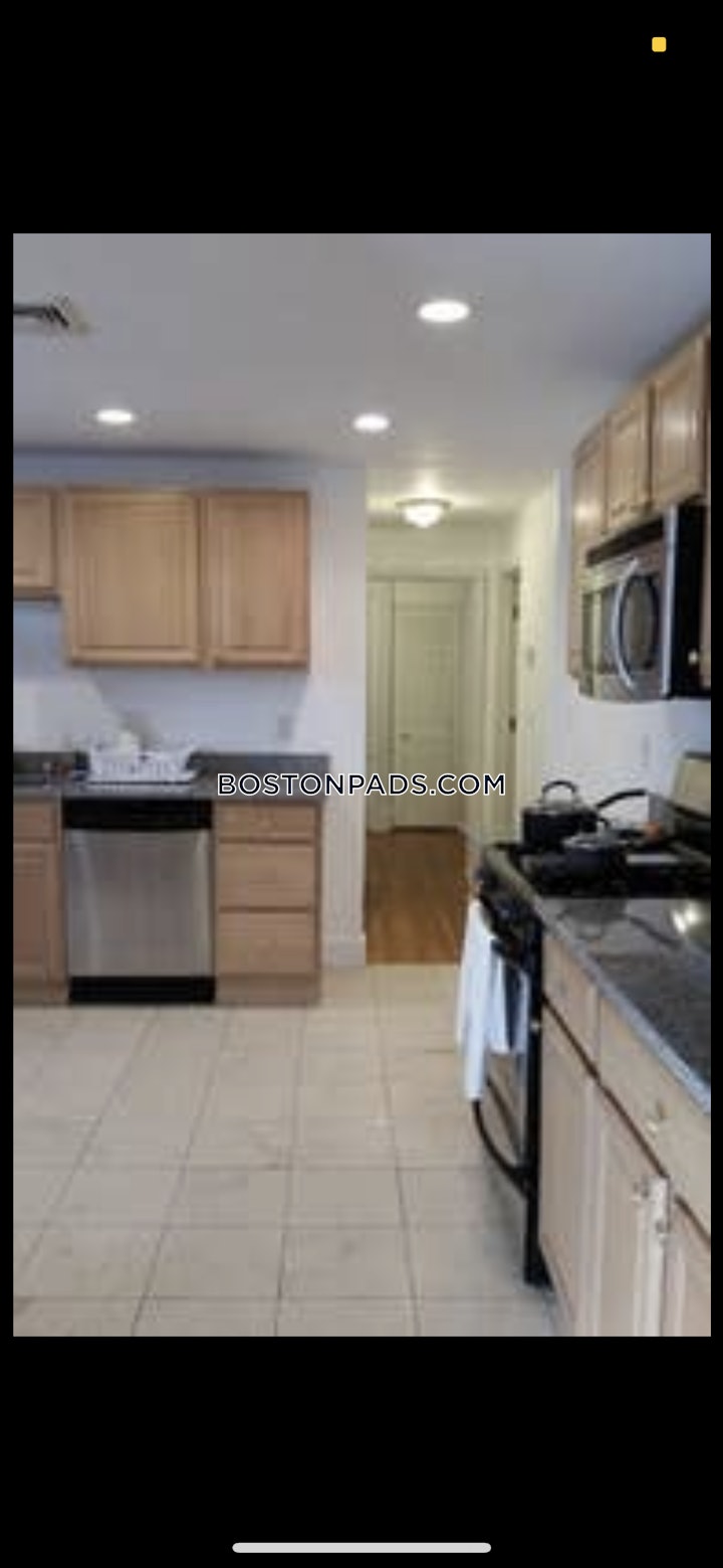 brighton-apartment-for-rent-6-bedrooms-35-baths-boston-5800-4604716 