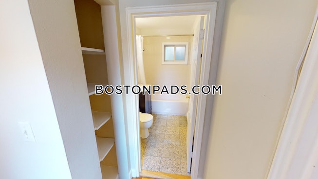 Boston - $2,340 /mo