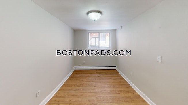 Boston - $3,300 /mo