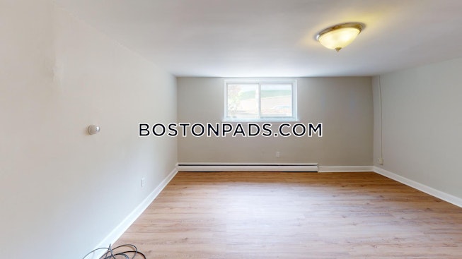 Boston - $3,500 /mo