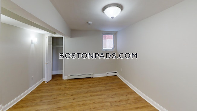 Boston - $3,300 /mo