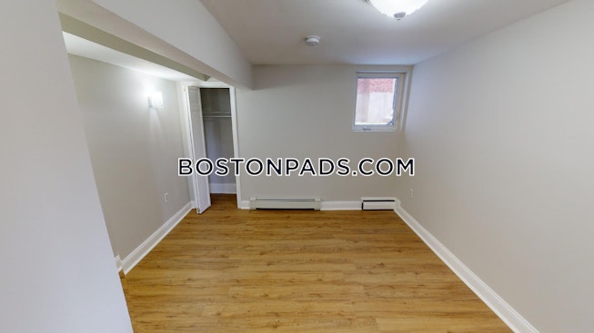 Boston - $3,300 /mo