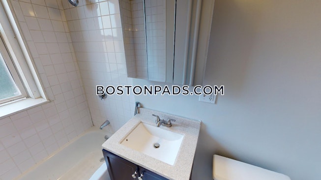 Boston - $1,830 /mo