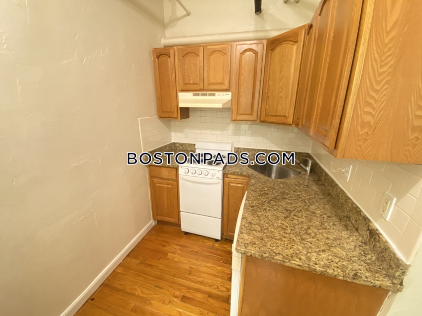 Boston - $2,950 /month