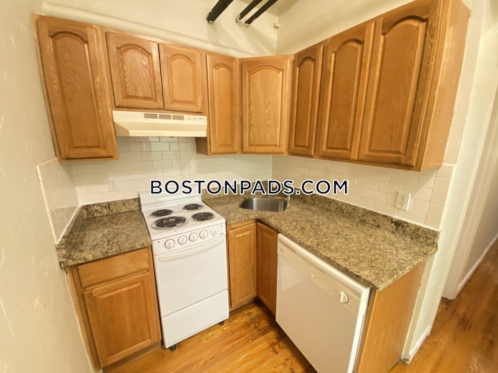 northeasternsymphony-apartment-for-rent-2-bedrooms-1-bath-boston-2950-4618192 