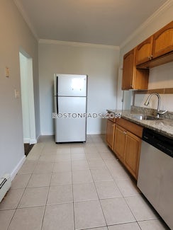 Boston, $3,800/mo