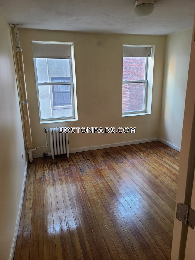 Boston - $2,800 /mo